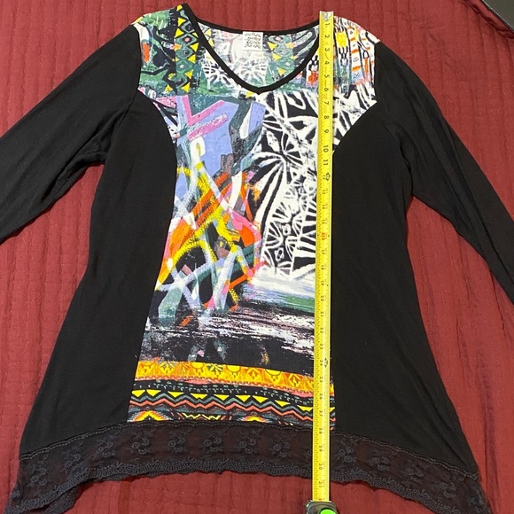 Parsley & Sage Black Multicolor Tunic Top with Lace on Bottom - Picture 7 of 7